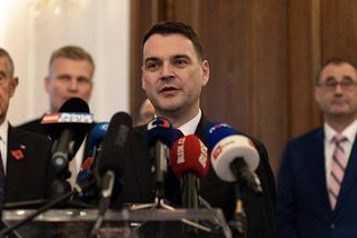 Vyjednávání, tvrdí Macinka o zprávách prezidentovi...